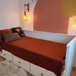 Warm & Chic Designer In The South Appartement *