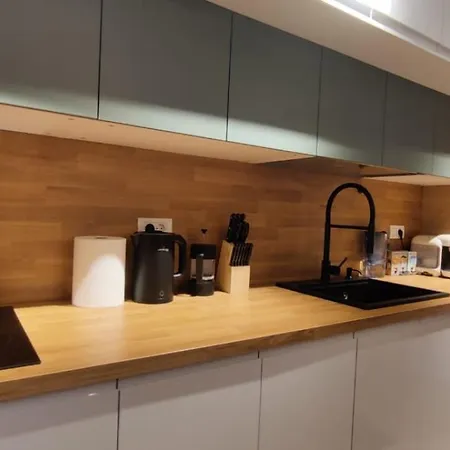 Warm & Chic Designer In The South *