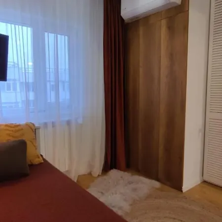 Warm & Chic Designer In The South *