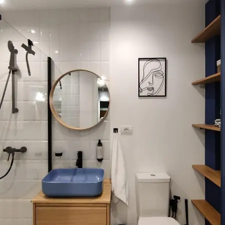 Warm & Chic Designer In The South * Boekarest