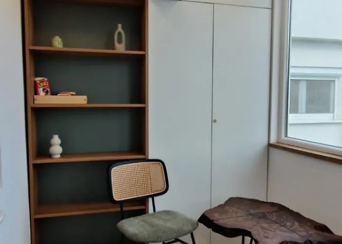 Appartement Warm & Chic Designer In The South Boekarest